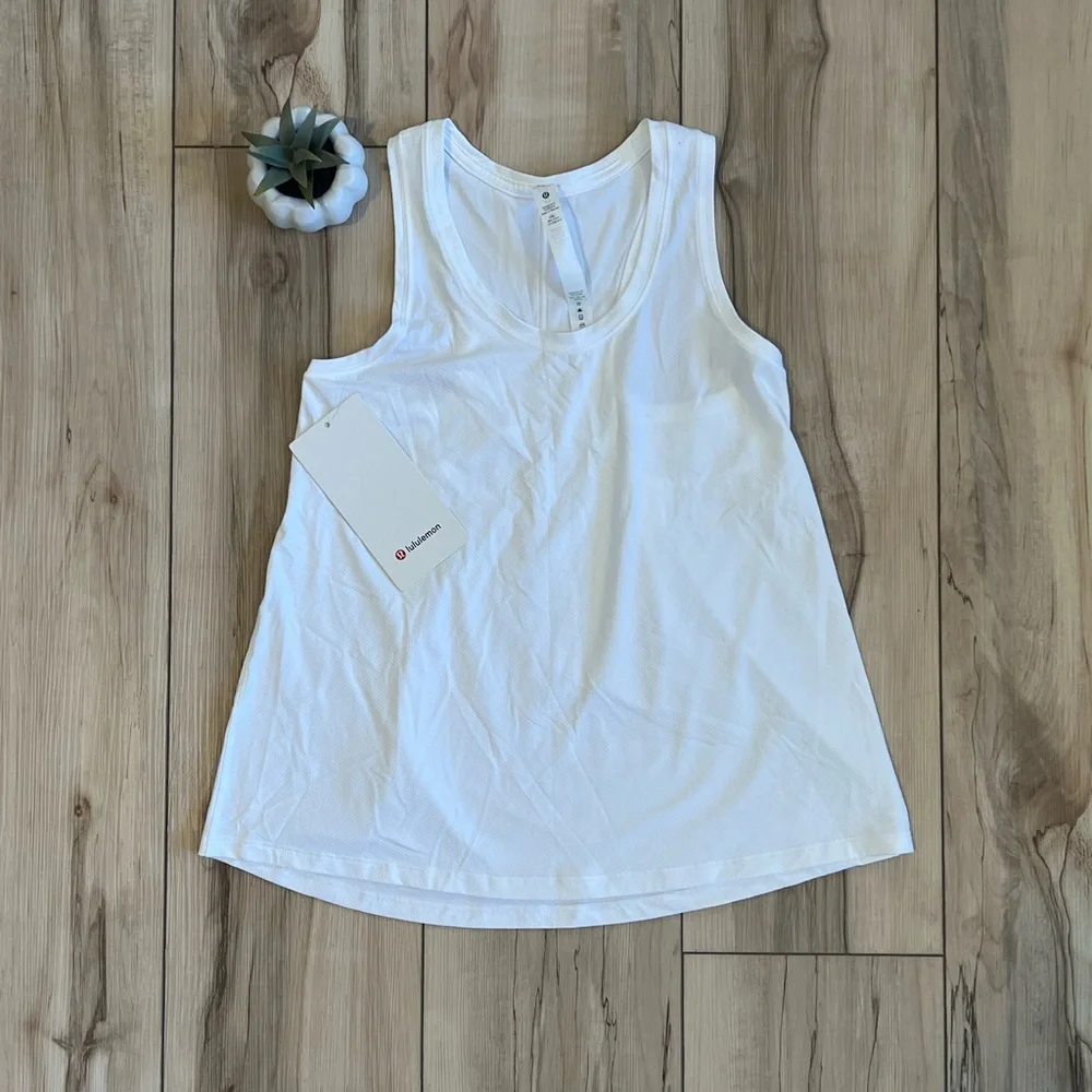 Lululemon Essential Tank White NEW - Picture 1 of 5